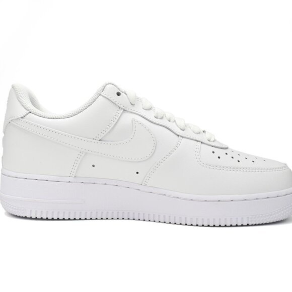 Nike Air Force 1 '07 Low-Top Casual Fashion Sneakers - Picture 3 of 6